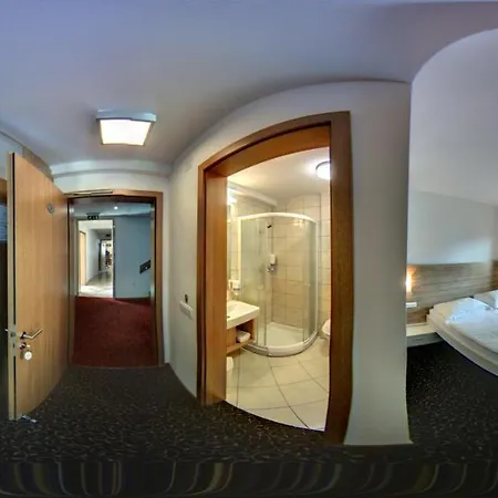 Domacija Vodnik & Hotel Cerklje na Gorenjskem