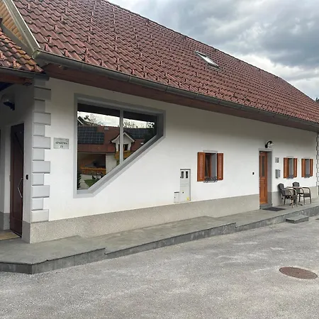 Domacija Vodnik & 3* Cerklje na Gorenjskem