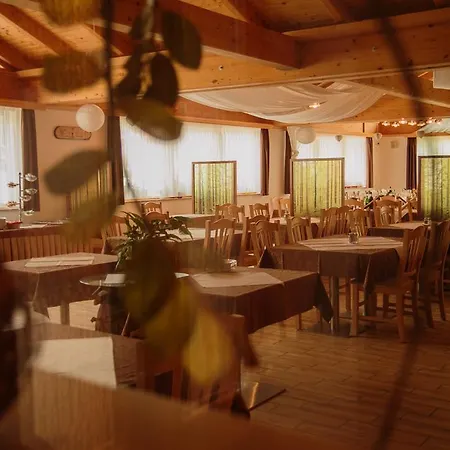 Hotel Domacija Vodnik &