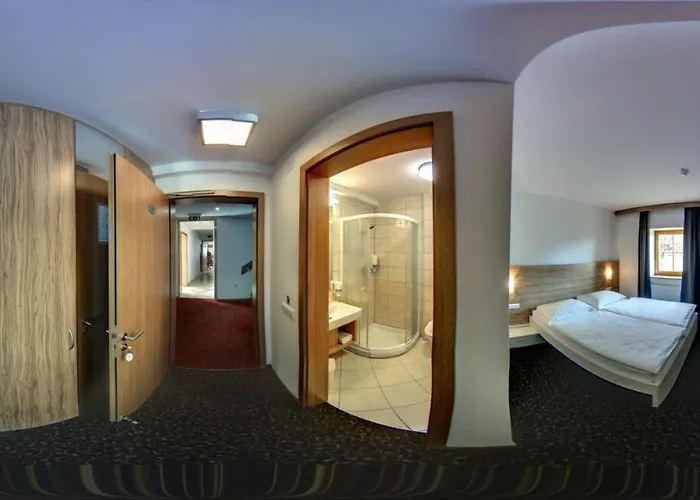 Domacija Vodnik & Hotel Cerklje na Gorenjskem