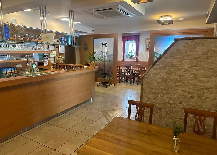 Hotel Domacija Vodnik &