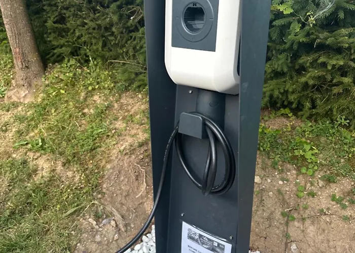 Hotel Domacija Vodnik & 3*