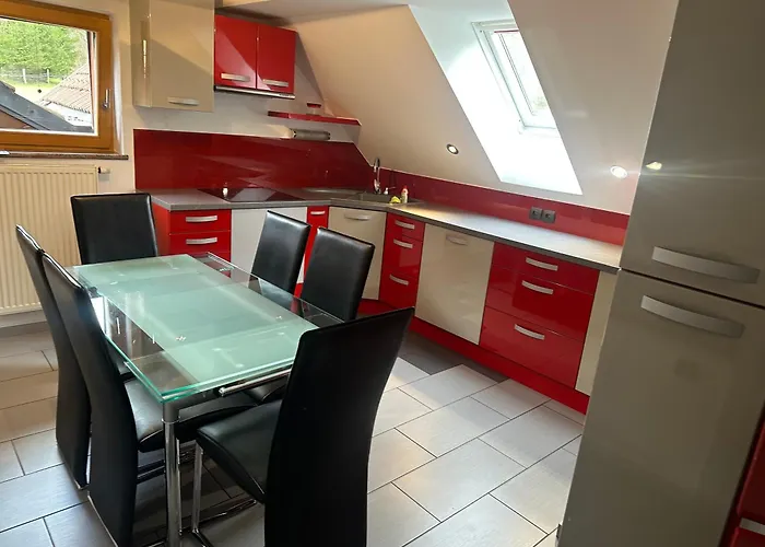 Domacija Vodnik & 3*