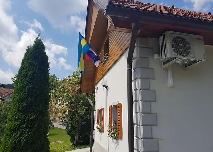 Domacija Vodnik & Cerklje na Gorenjskem